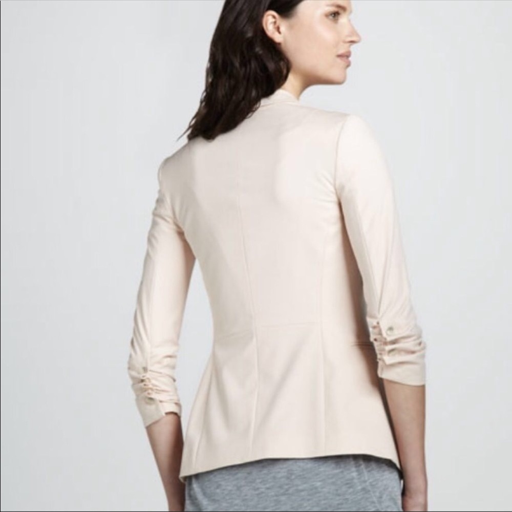 Elizabeth & James Contemporary Satiny Blazer